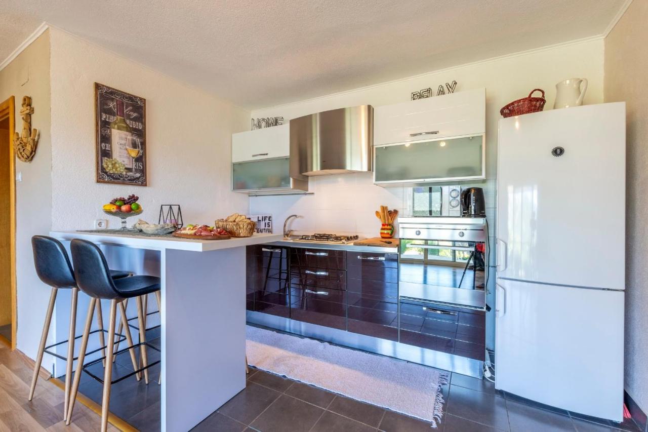 Apartman Ella Peracko Blato Екстериор снимка