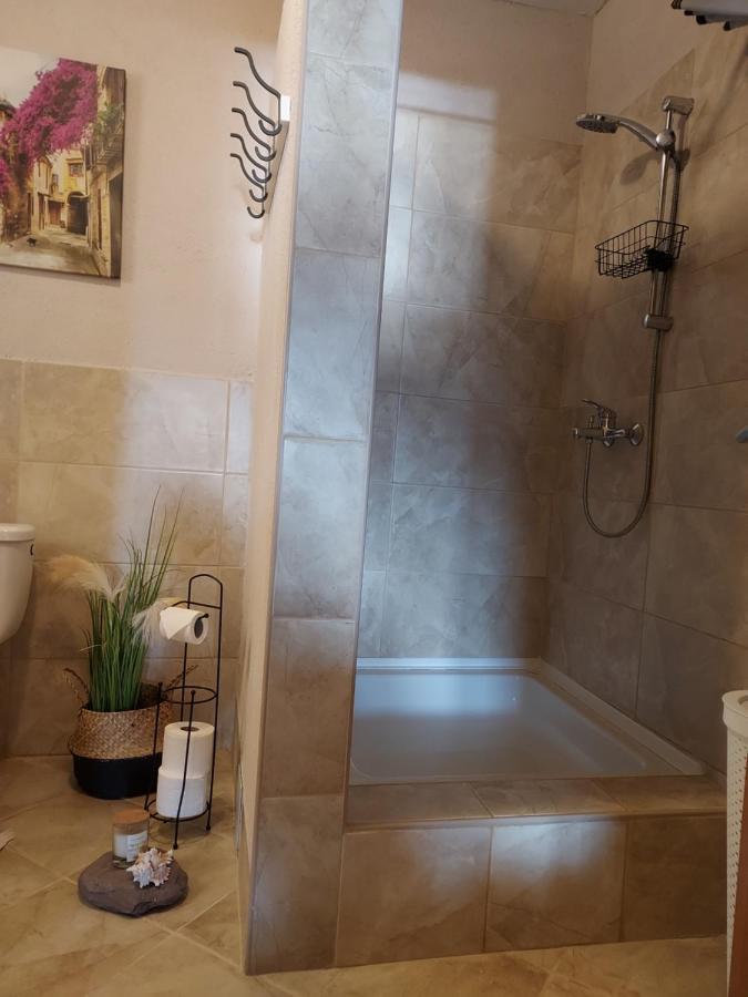 Apartman Ella Peracko Blato Екстериор снимка